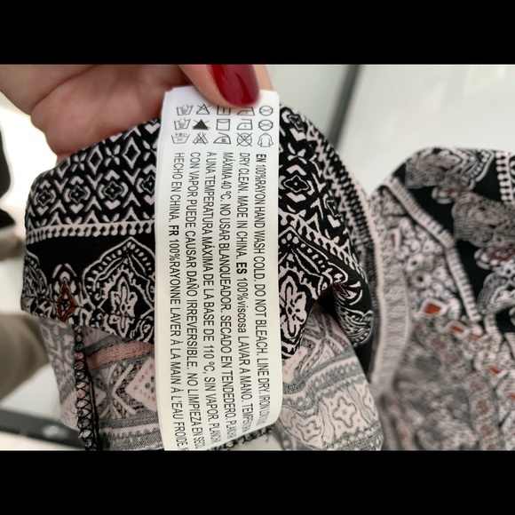 Forever 21 Criss Cross Tribal Flowy Dress - Picture 8 of 9